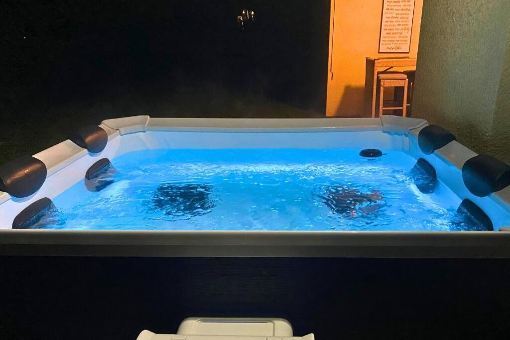 Villa Sundance' Acres *Brand New House*With Hot Tub Spring Hill Exterior foto